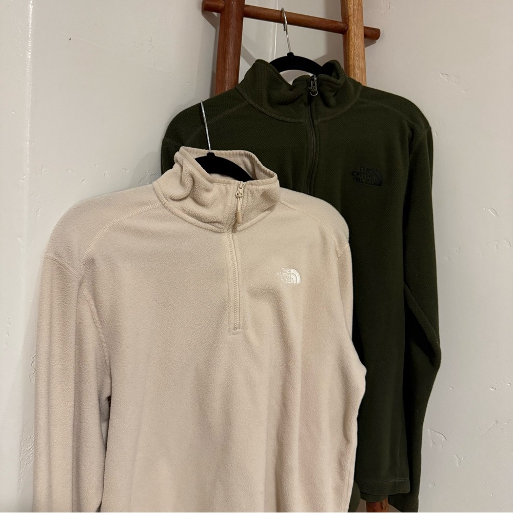 The North Face Men's Quarter Zip Sweater Bundle